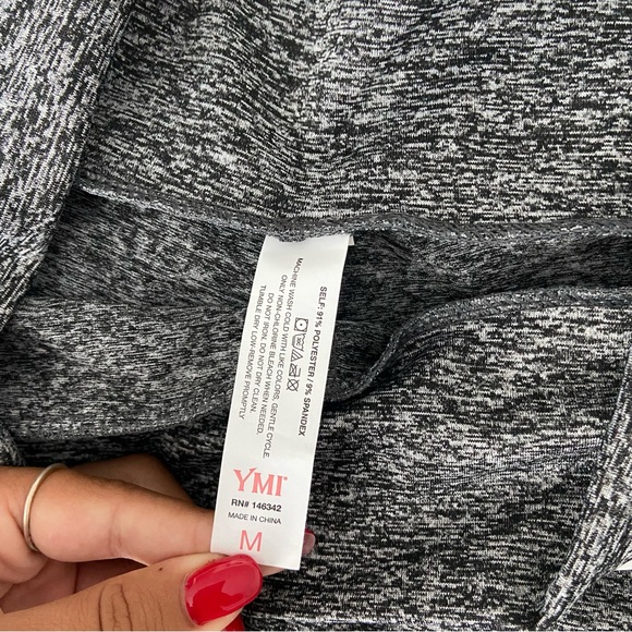 NWT YMI Grey Biker Shorts with Pockets & Mesh Side - Picture 4 of 4